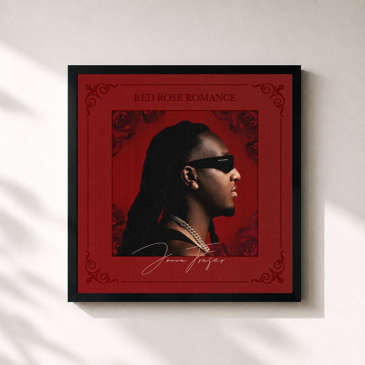 #noir Tableau carré de l'album Red Rose Romance de Jonna Fraser, cadre noir 32x32 cm