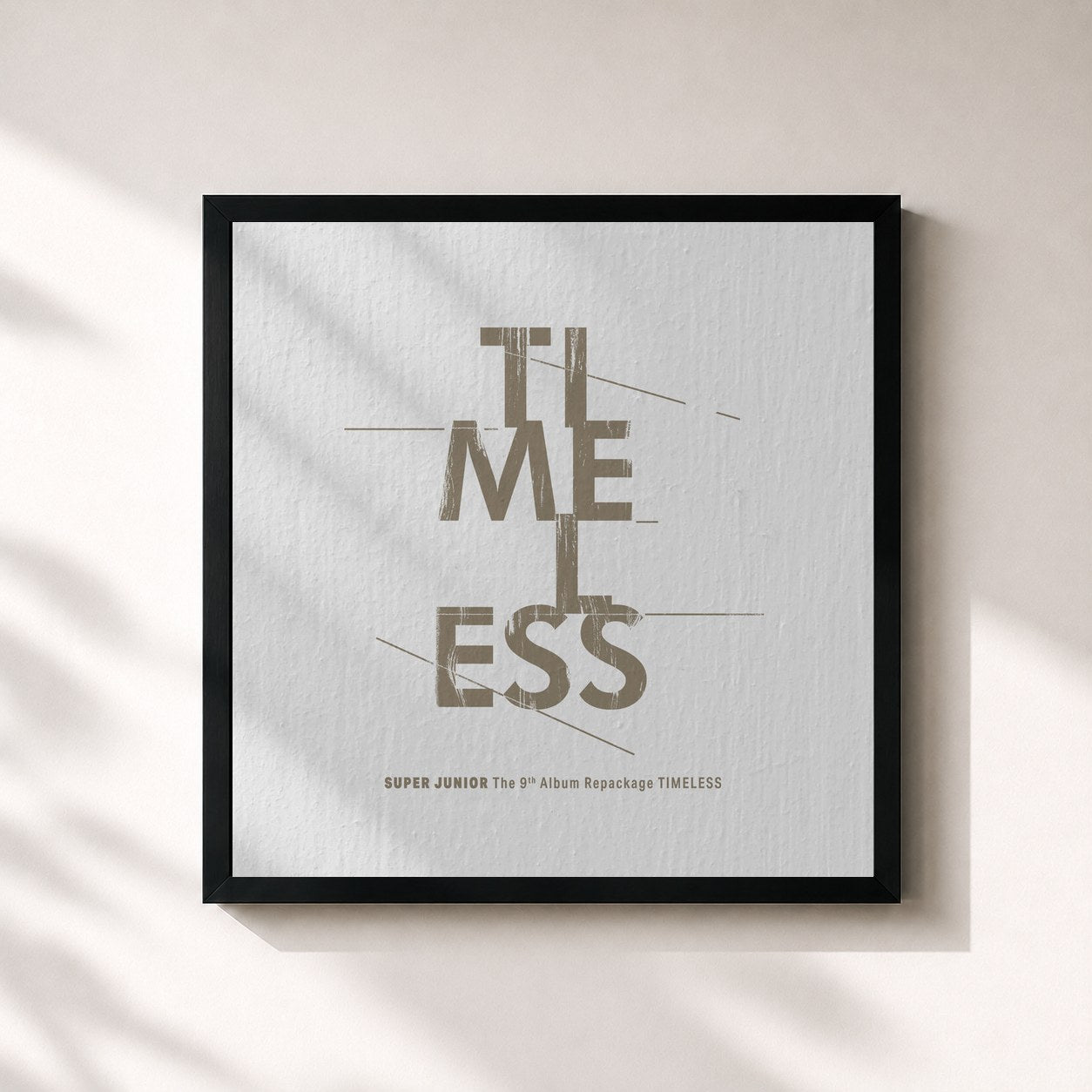 #noir Tableau carré de l'album TIMELESS - The 9th Album Repackage de SUPER JUNIOR, cadre noir 32x32 cm