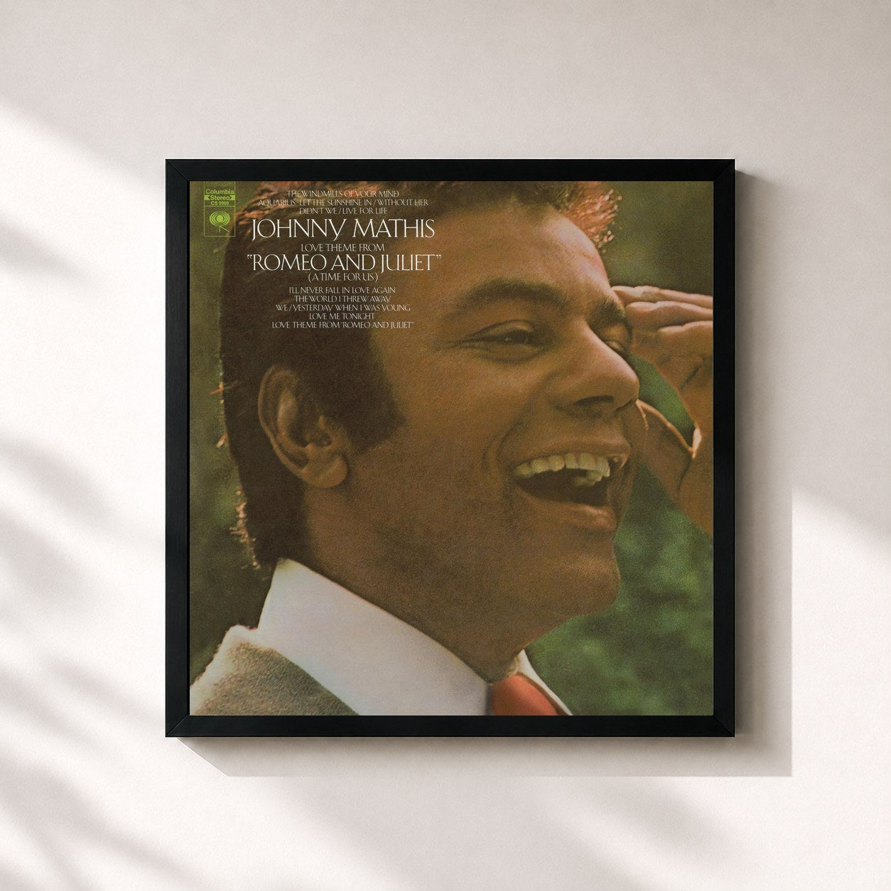 #noir Tableau carré de l'album Love Theme from Romeo & Juliet de Johnny Mathis, cadre noir 32x32 cm