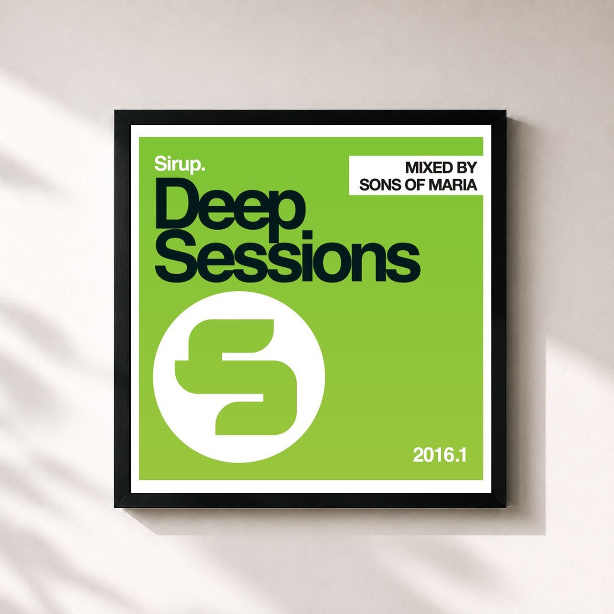 #noir Tableau carré de l'album Sirup Deep Sessions 2016.01 de Sons Of Maria, cadre noir 32x32 cm
