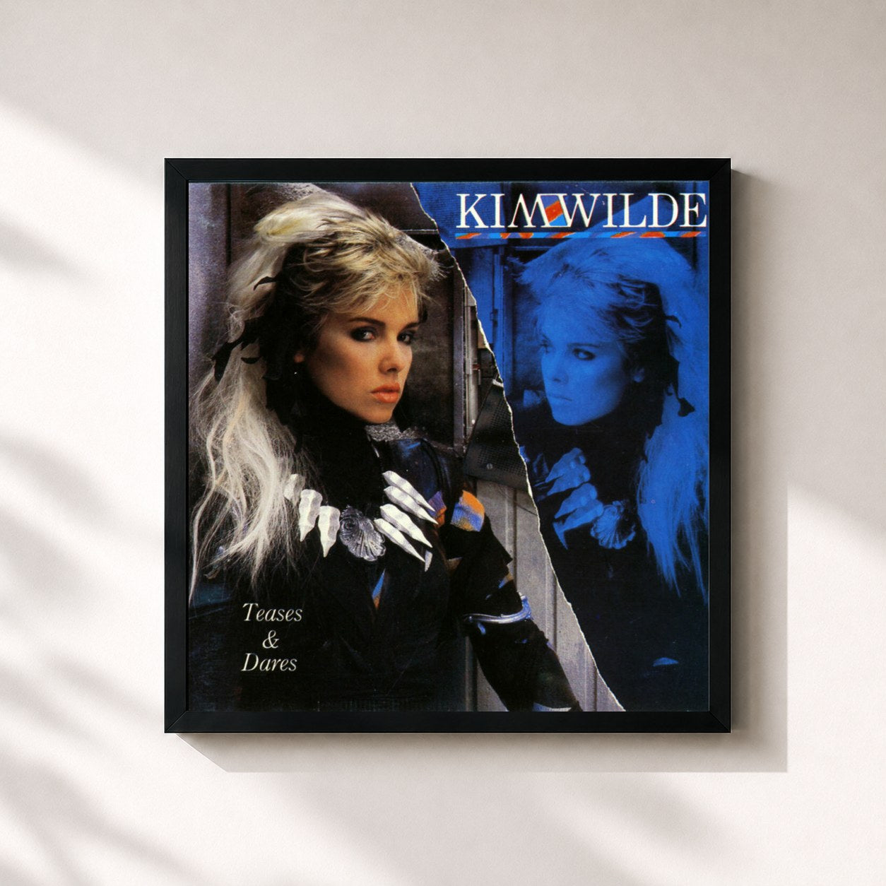 #noir Tableau carré de l'album Teases & Dares de Kim Wilde, cadre noir 32x32 cm