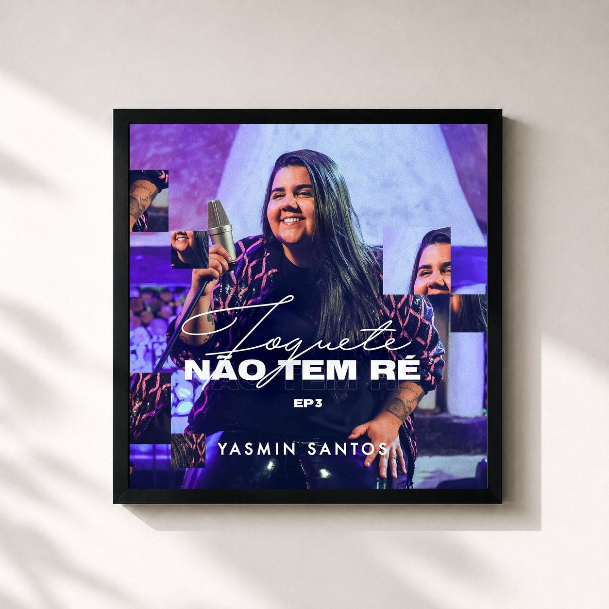 #noir Tableau carré de l'album Foguete Não Tem Ré - EP 3 de Yasmin Santos, cadre noir 32x32 cm