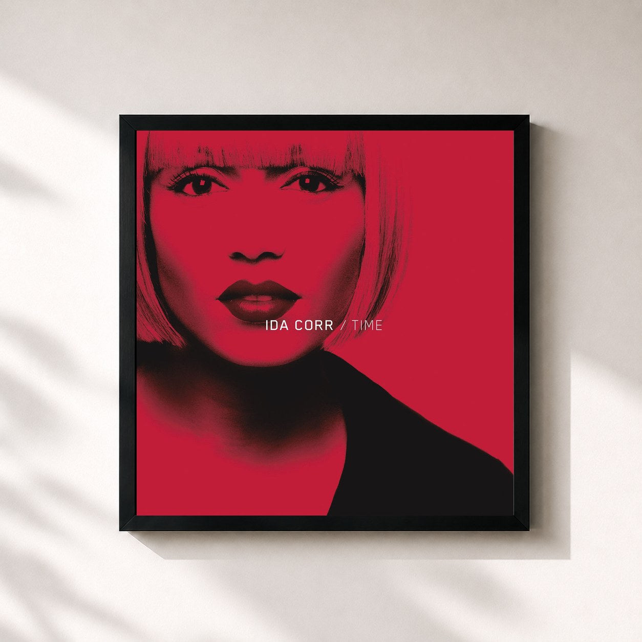 #noir Tableau carré de l'album Time de Ida Corr, cadre noir 32x32 cm