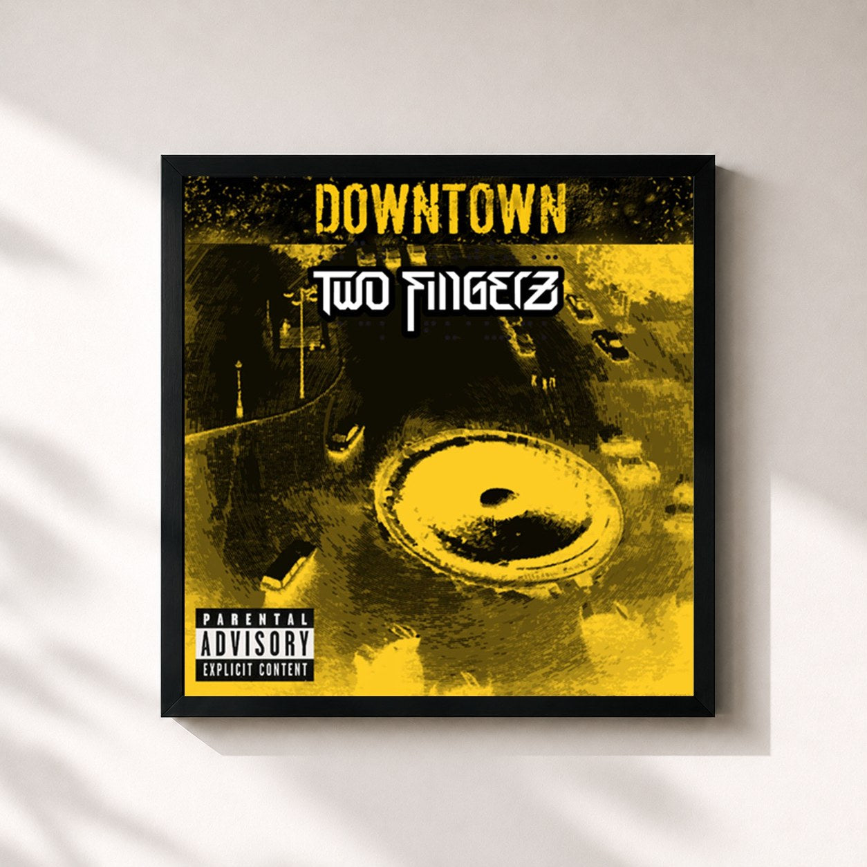 #noir Tableau carré de l'album Downtown de Two Fingerz, cadre noir 32x32 cm