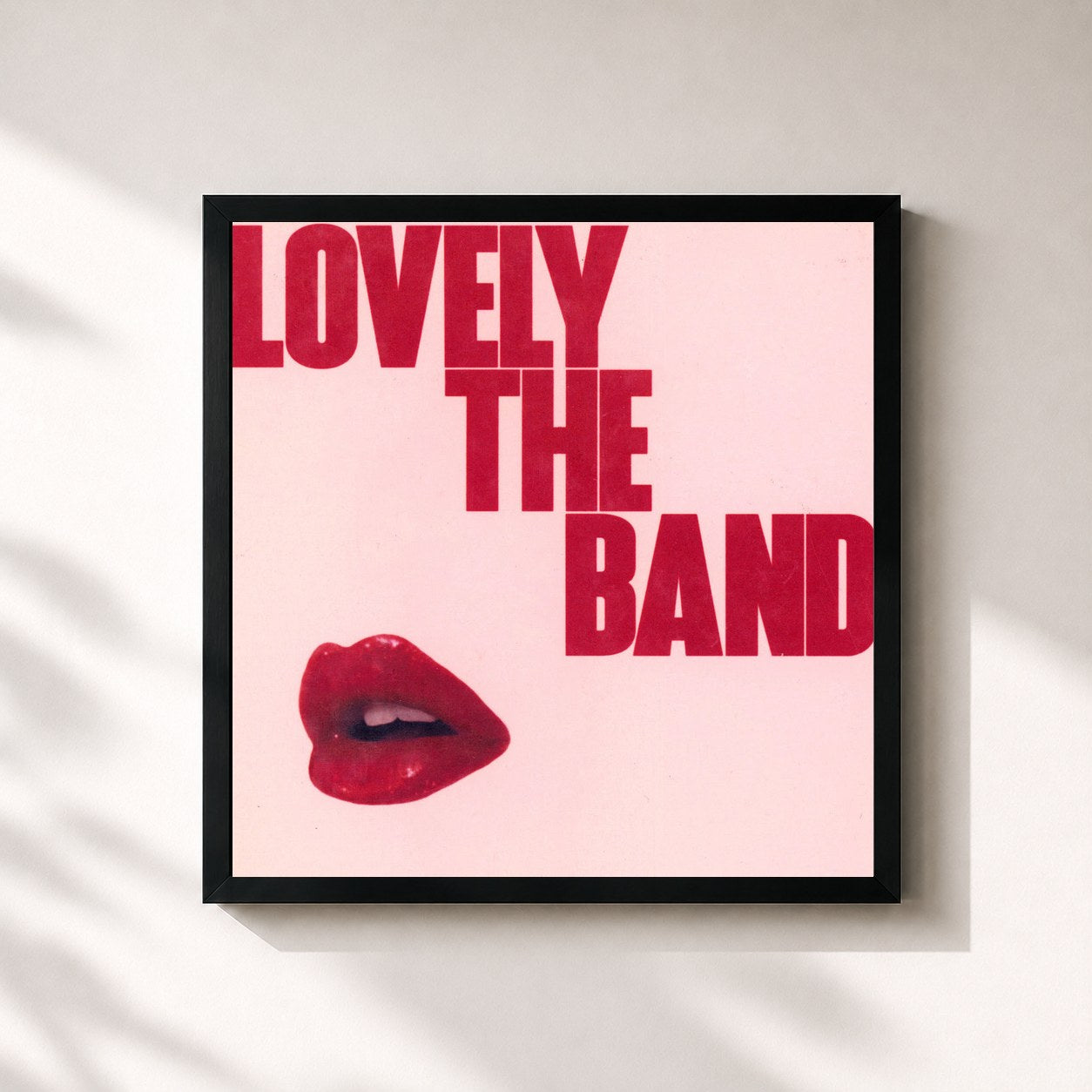 #noir Tableau carré de l'album lovelytheband de lovelytheband, cadre noir 32x32 cm