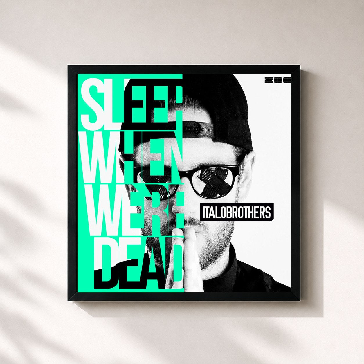 #noir Tableau carré de l'album Sleep When We're Dead de ItaloBrothers, cadre noir 32x32 cm