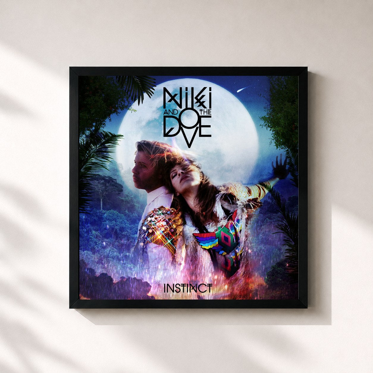#noir Tableau carré de l'album Instinct de Niki & The Dove, cadre noir 32x32 cm