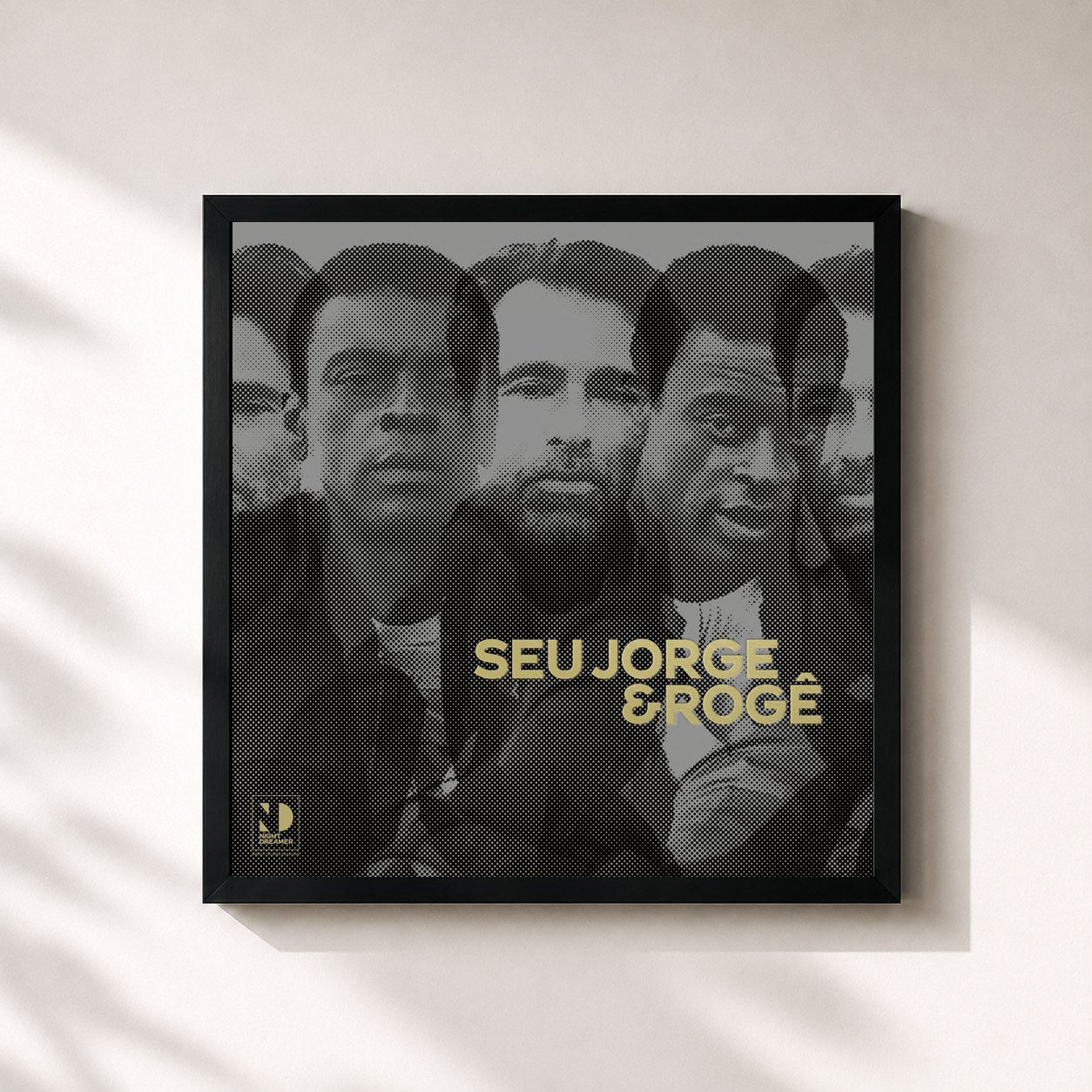 #noir Tableau carré de l'album Night Dreamer Direct-To-Disc Sessions de Seu Jorge, cadre noir 32x32 cm