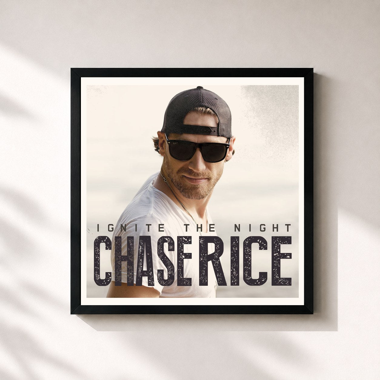 #noir Tableau carré de l'album Ignite the Night (Party Edition) de Chase Rice, cadre noir 32x32 cm
