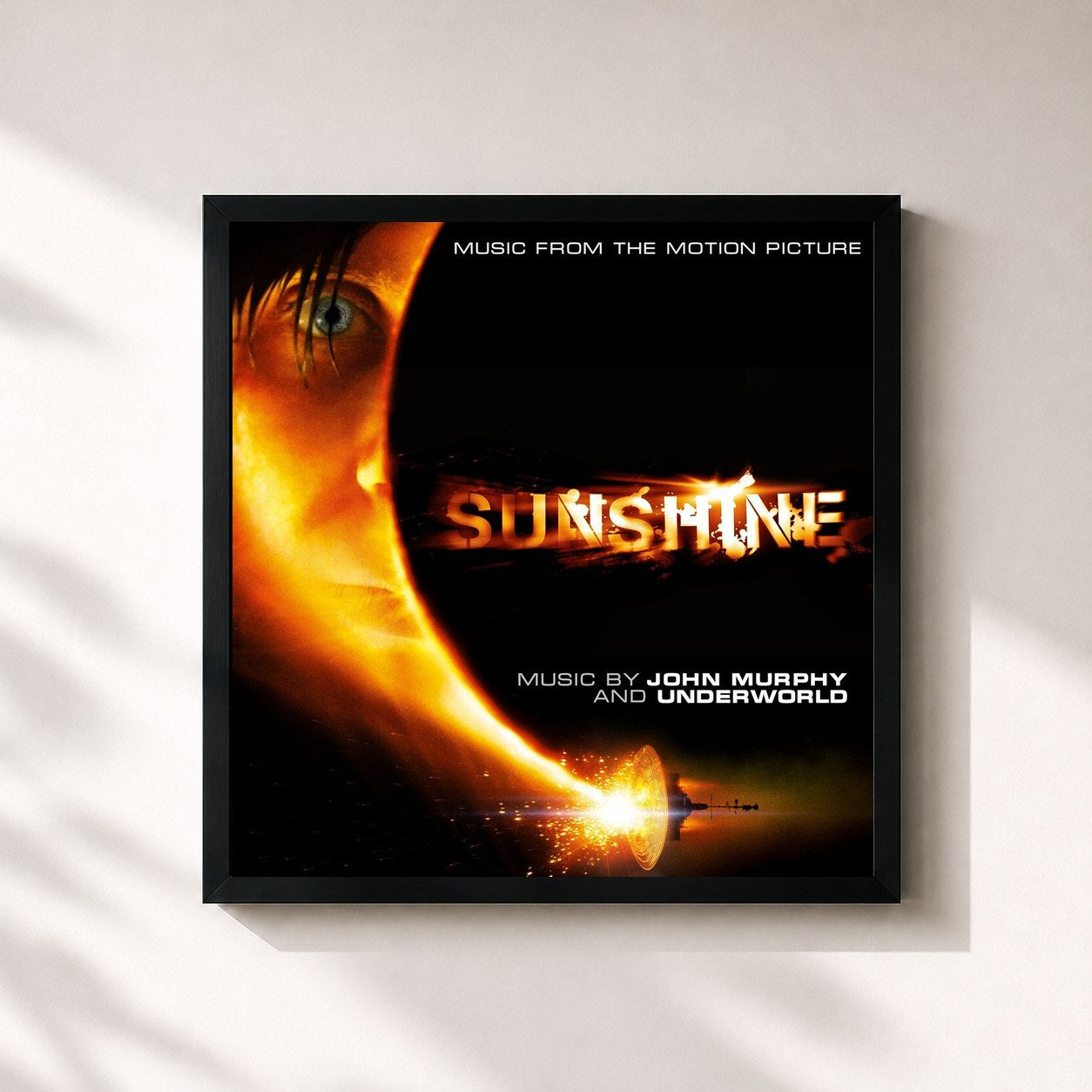 #noir Tableau carré de l'album Sunshine (Music from the Motion Picture) de John Murphy, cadre noir 32x32 cm