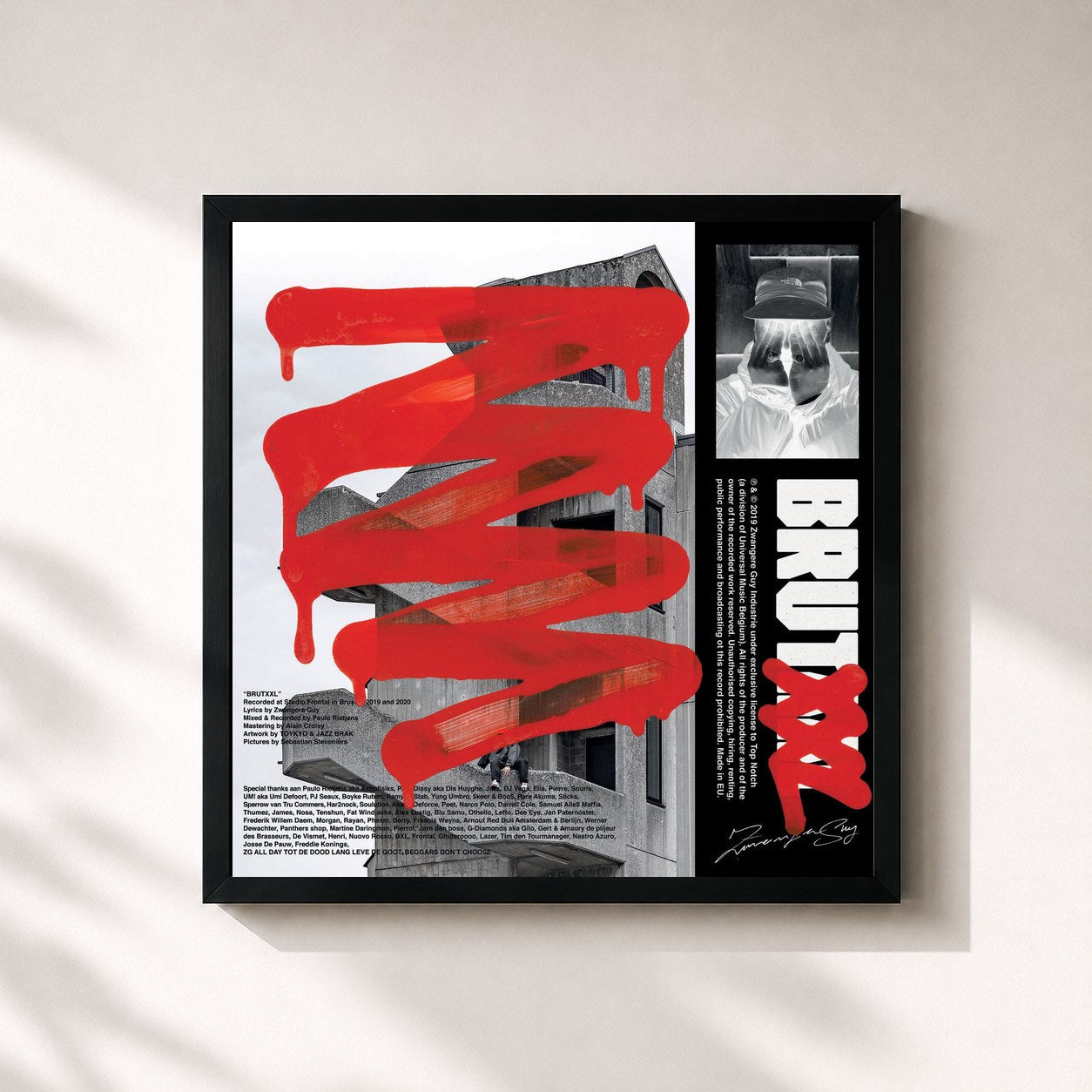 #noir Tableau carré de l'album BRUTXXL de Zwangere Guy, cadre noir 32x32 cm