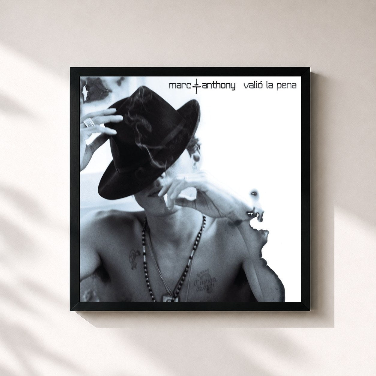 #noir Tableau carré de l'album Amar Sin Mentiras/ Valió La Pena de Marc Anthony, cadre noir 32x32 cm