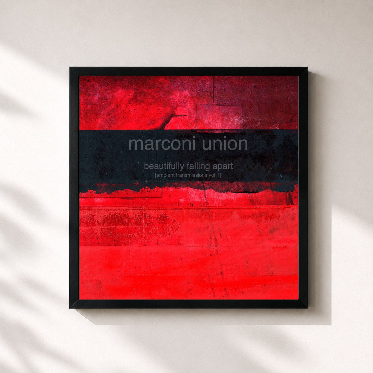 #noir Tableau carré de l'album Beautifully Falling Apart (Ambient Transmissions Vol 1) de Marconi Union, cadre noir 32x32 cm