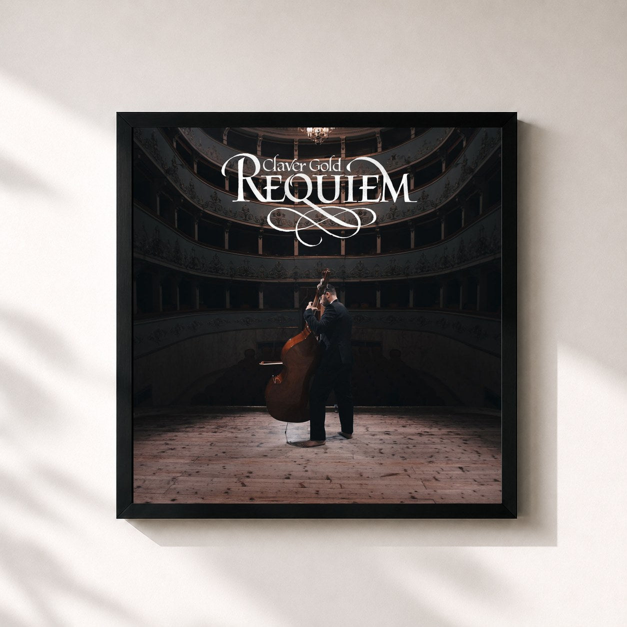 #noir Tableau carré de l'album Requiem de Claver Gold, cadre noir 32x32 cm