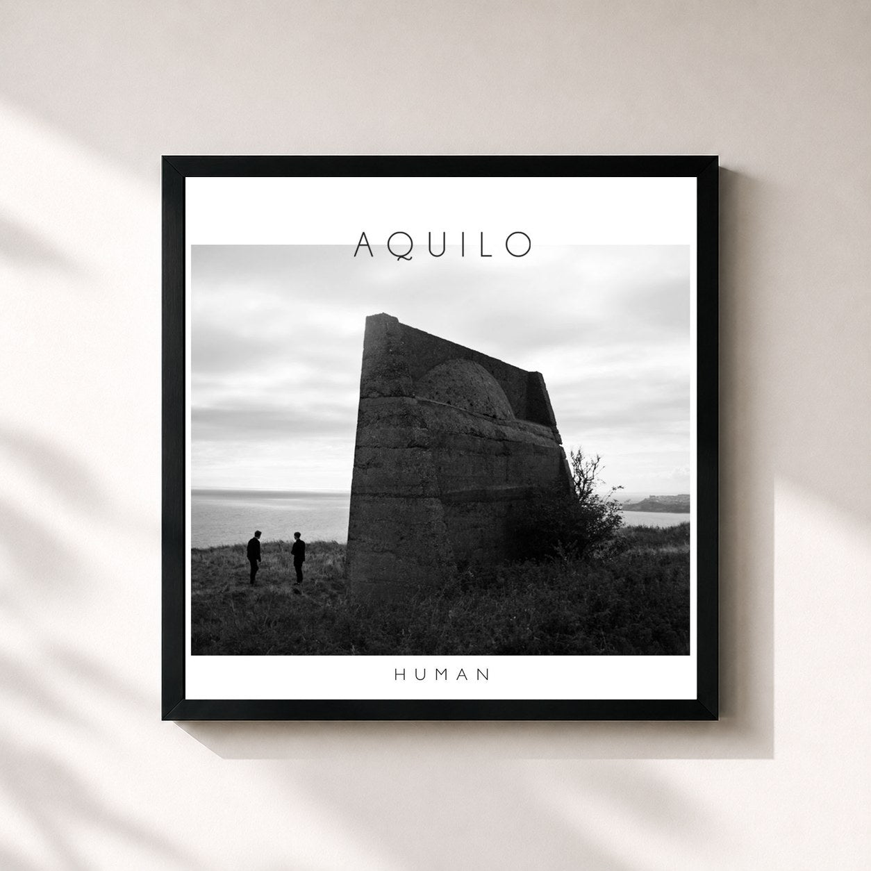 #noir Tableau carré de l'album Human de Aquilo, cadre noir 32x32 cm