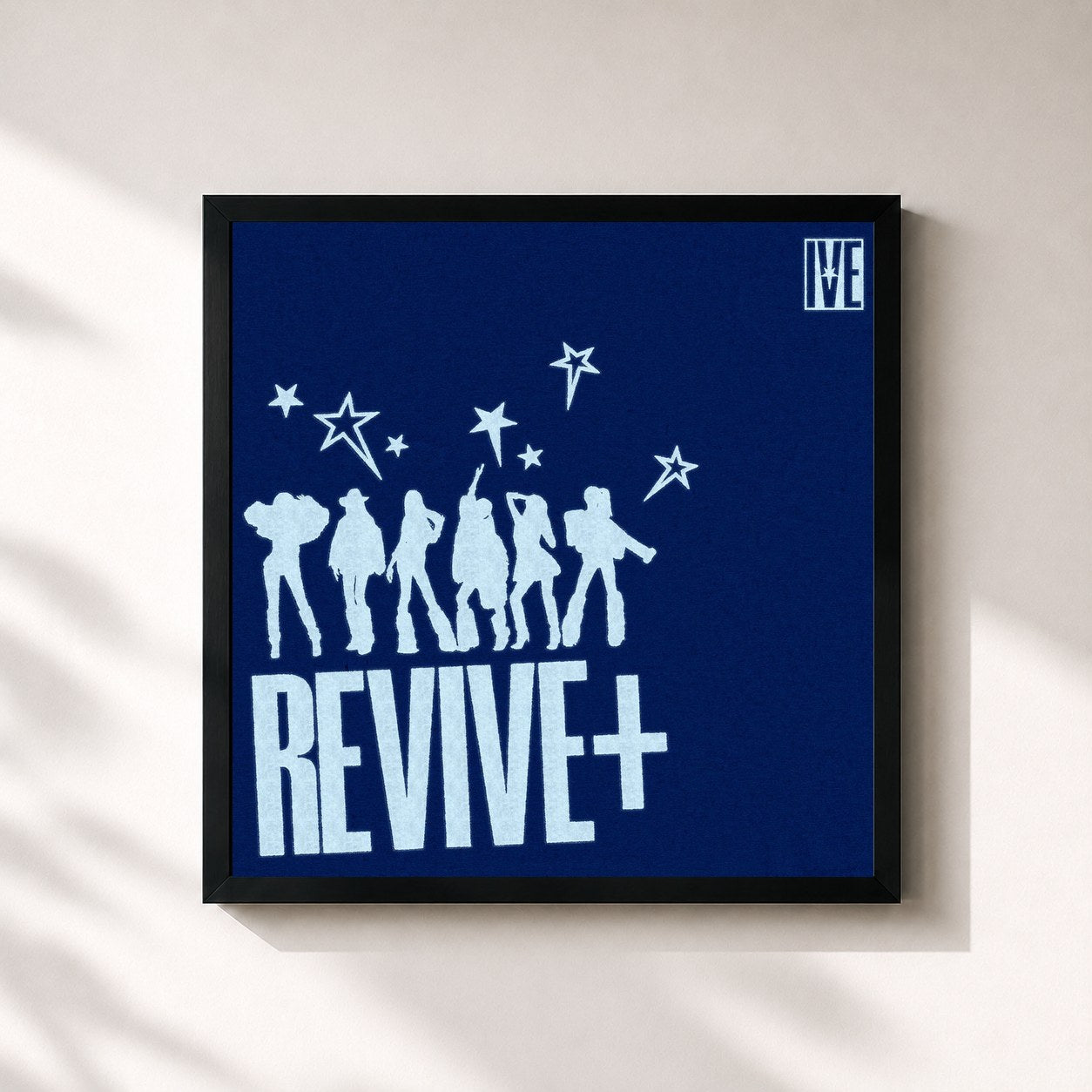 #noir Tableau carré de l'album REVIVE+ de IVE, cadre noir 32x32 cm