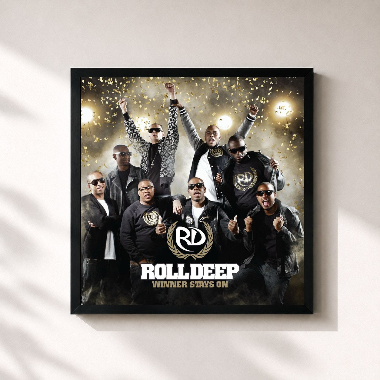 #noir Tableau carré de l'album Winner Stays On de Roll Deep, cadre noir 32x32 cm