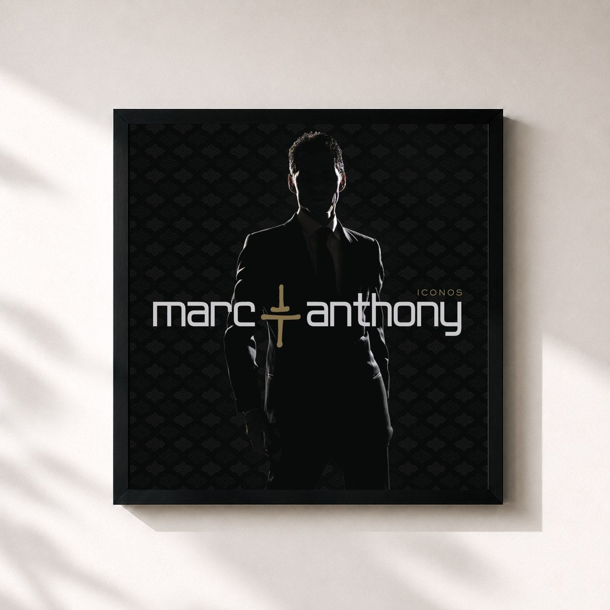 #noir Tableau carré de l'album Iconos de Marc Anthony, cadre noir 32x32 cm