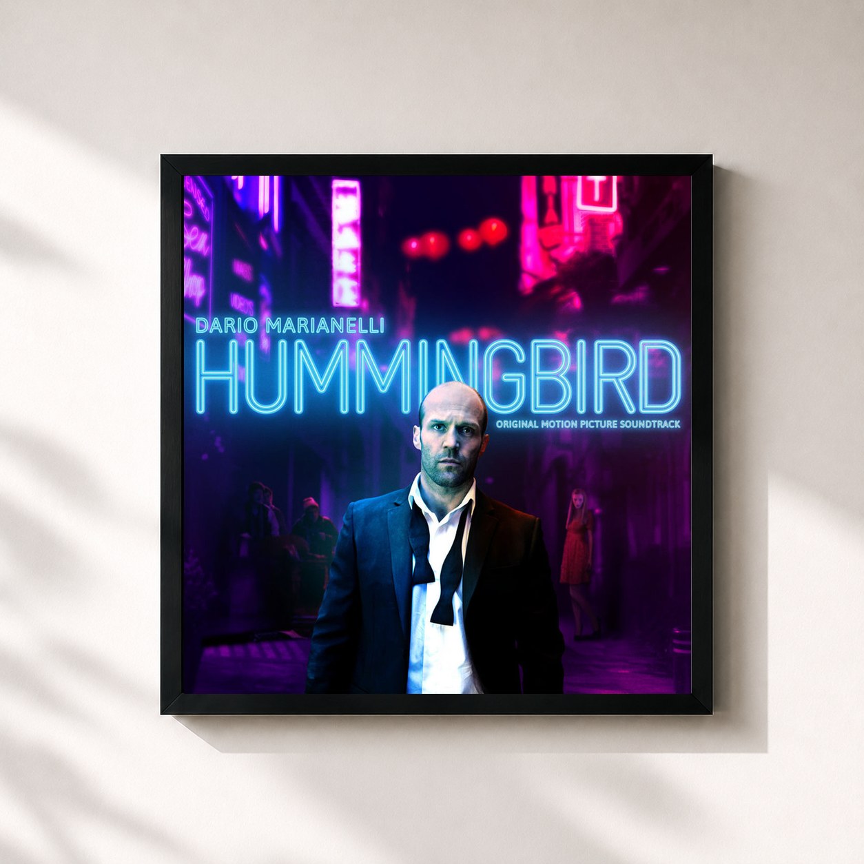 #noir Tableau carré de l'album Hummingbird (Original Motion Picture Soundtrack) de Dario Marianelli, cadre noir 32x32 cm