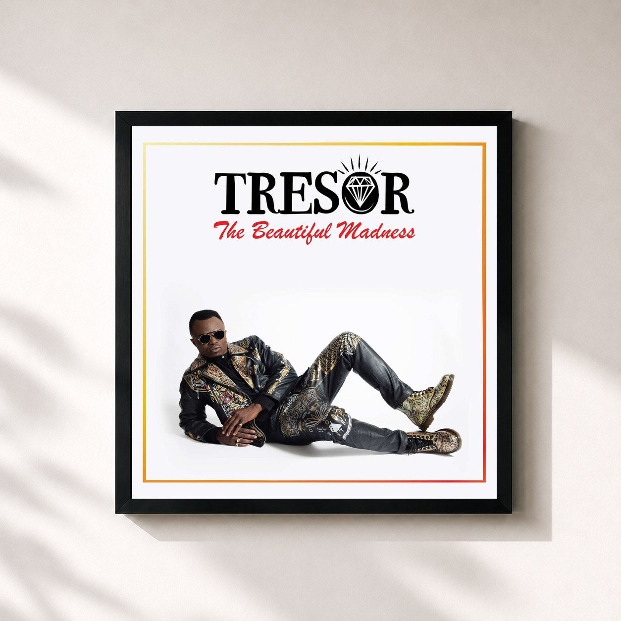 #noir Tableau carré de l'album The Beautiful Madness de TRESOR, cadre noir 32x32 cm