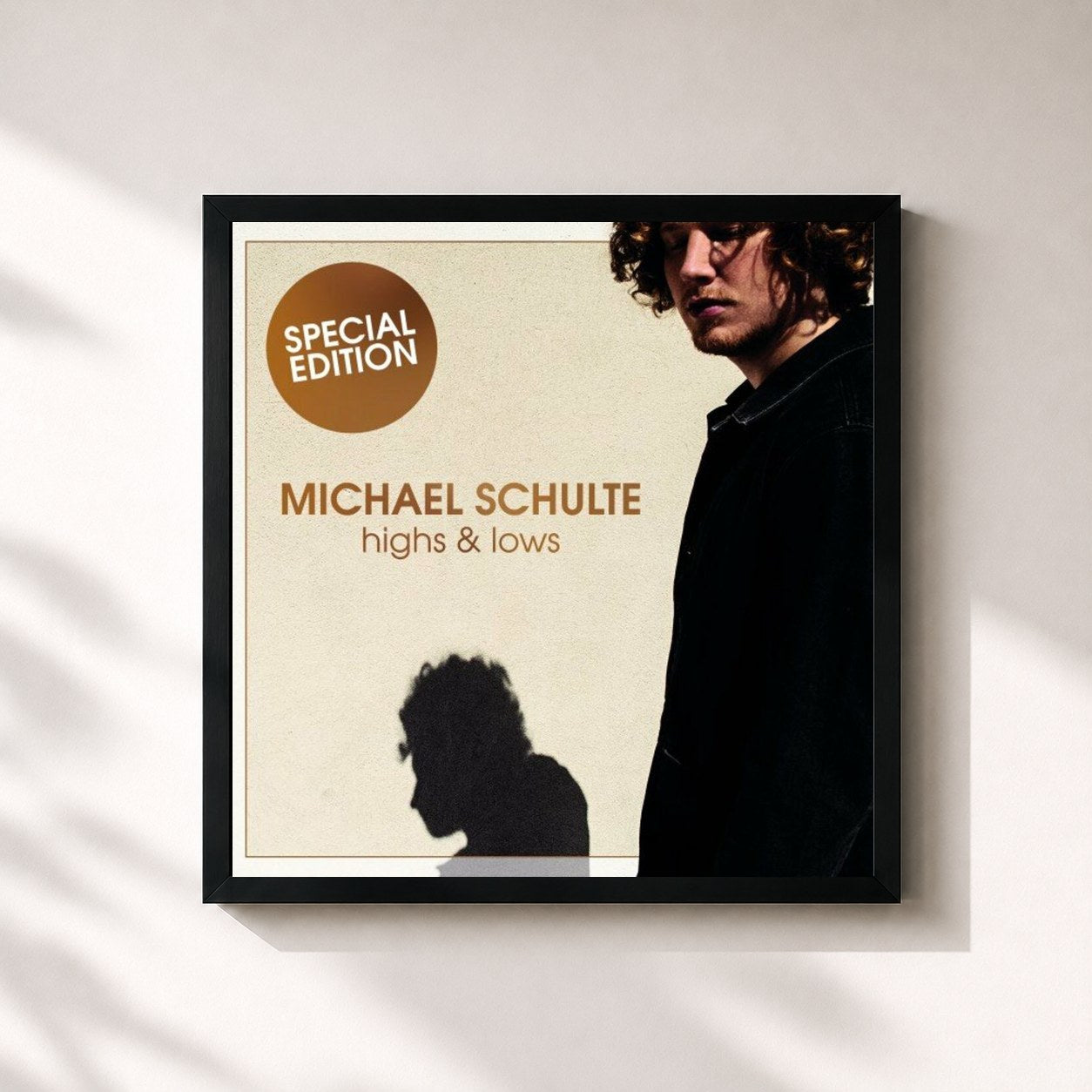 #noir Tableau carré de l'album Highs & Lows (Special Edition) de Michael Schulte, cadre noir 32x32 cm