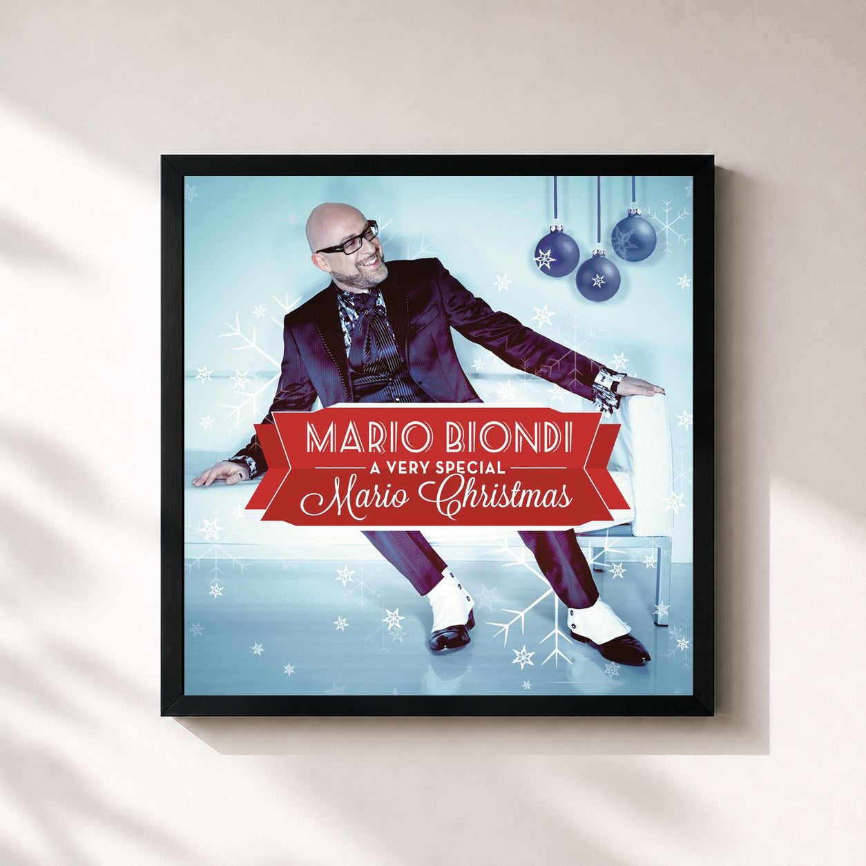 #noir Tableau carré de l'album A Very Special Mario Christmas de Mario Biondi, cadre noir 32x32 cm