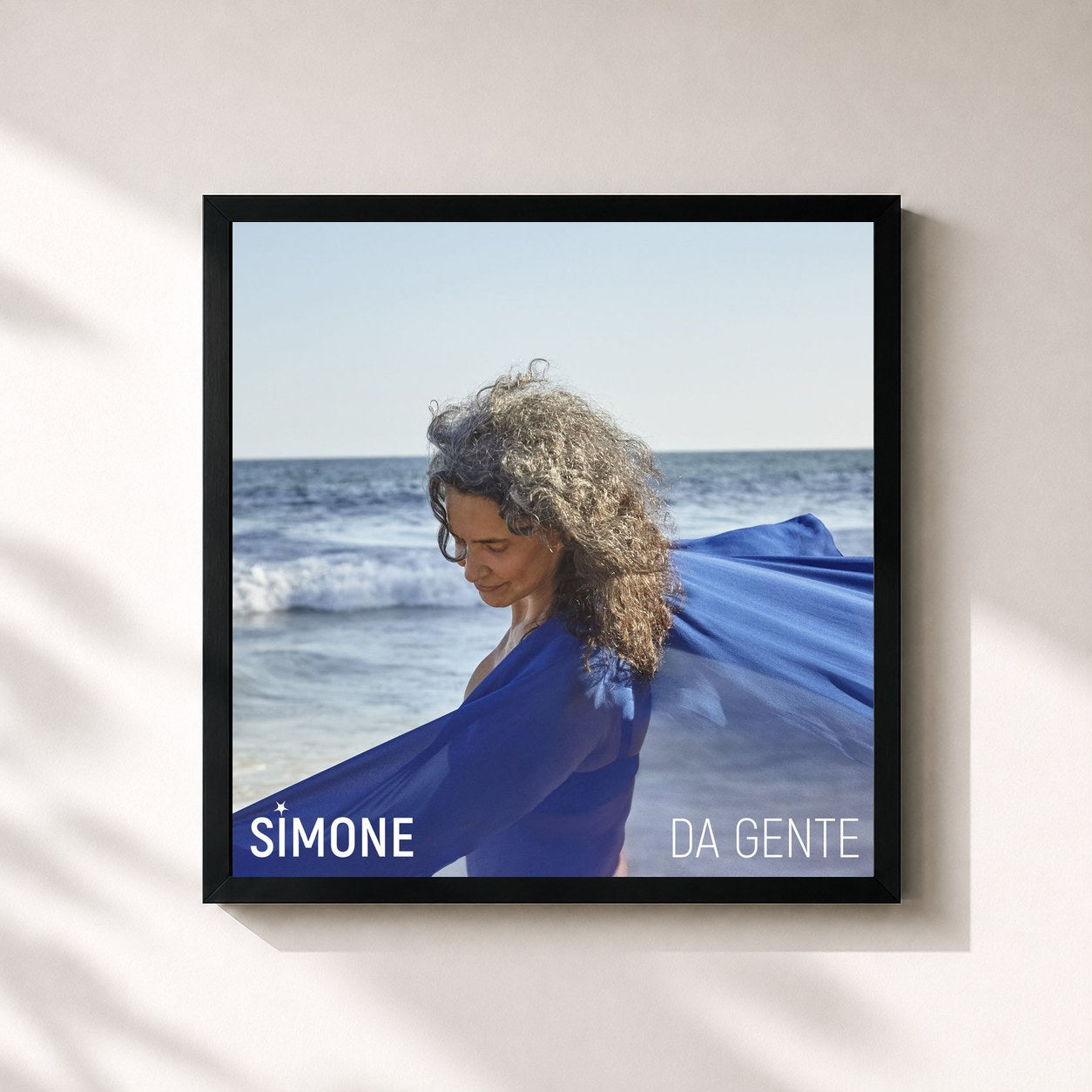#noir Tableau carré de l'album Da Gente de Simone, cadre noir 32x32 cm