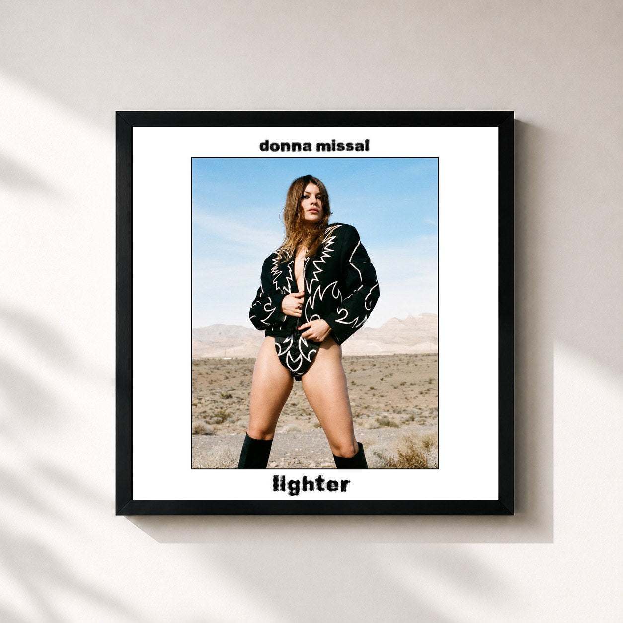 #noir Tableau carré de l'album Lighter de Donna Missal, cadre noir 32x32 cm