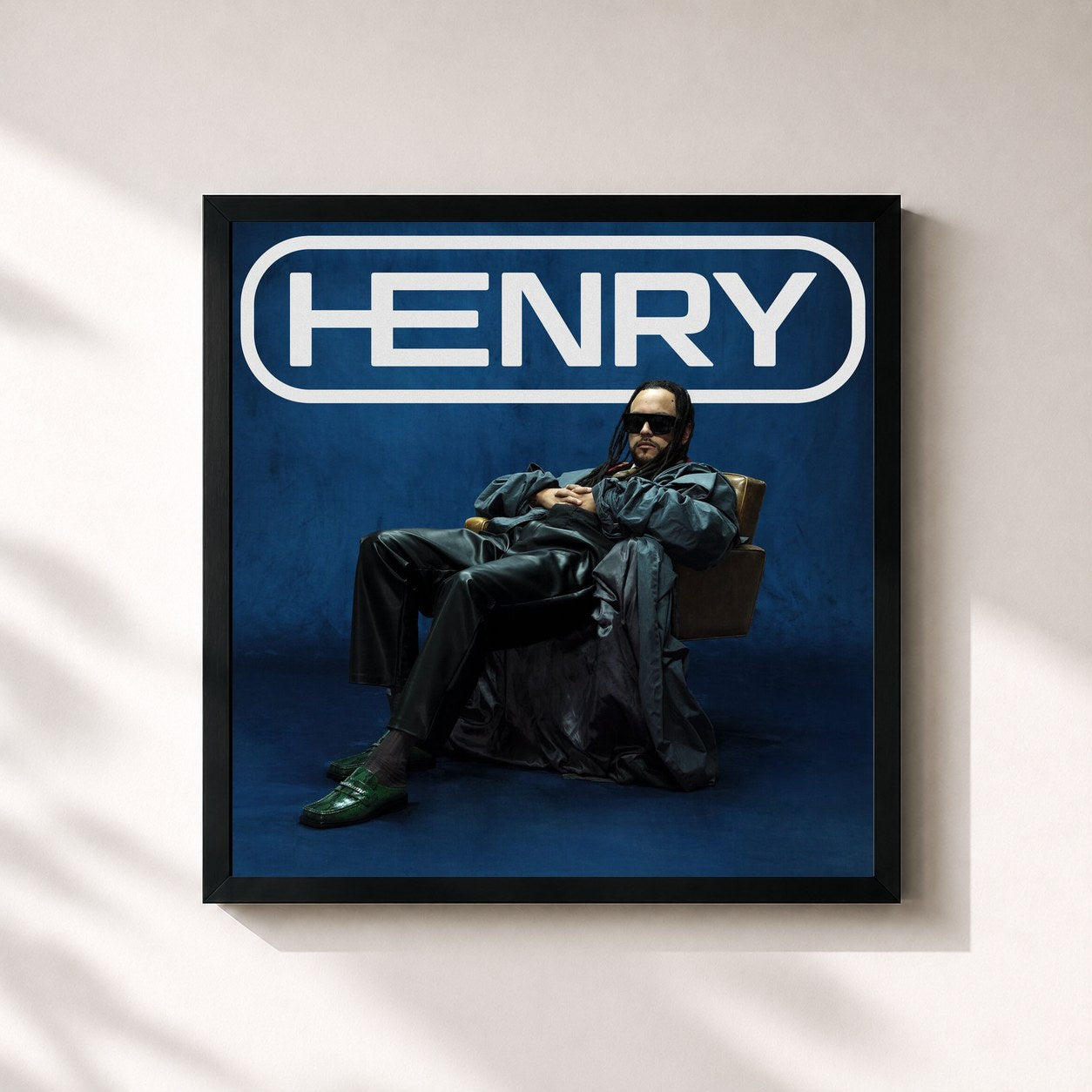 #noir Tableau carré de l'album HENRY de Jesse Baez, cadre noir 32x32 cm