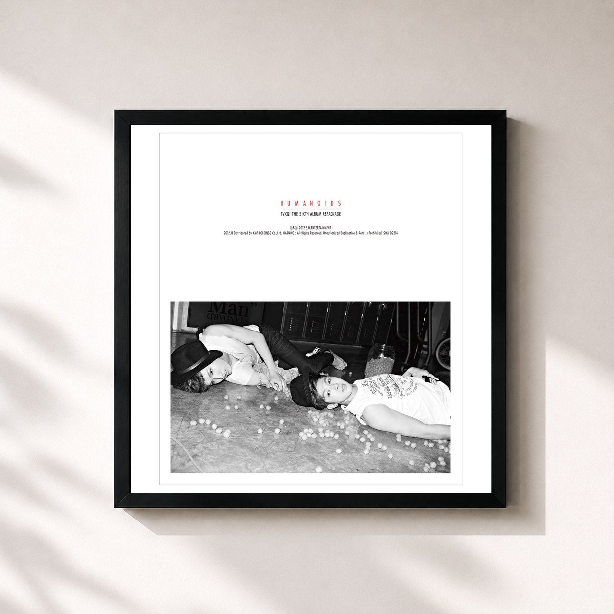#noir Tableau carré de l'album Humanoids - The 6th Album Repackage de TVXQ!, cadre noir 32x32 cm