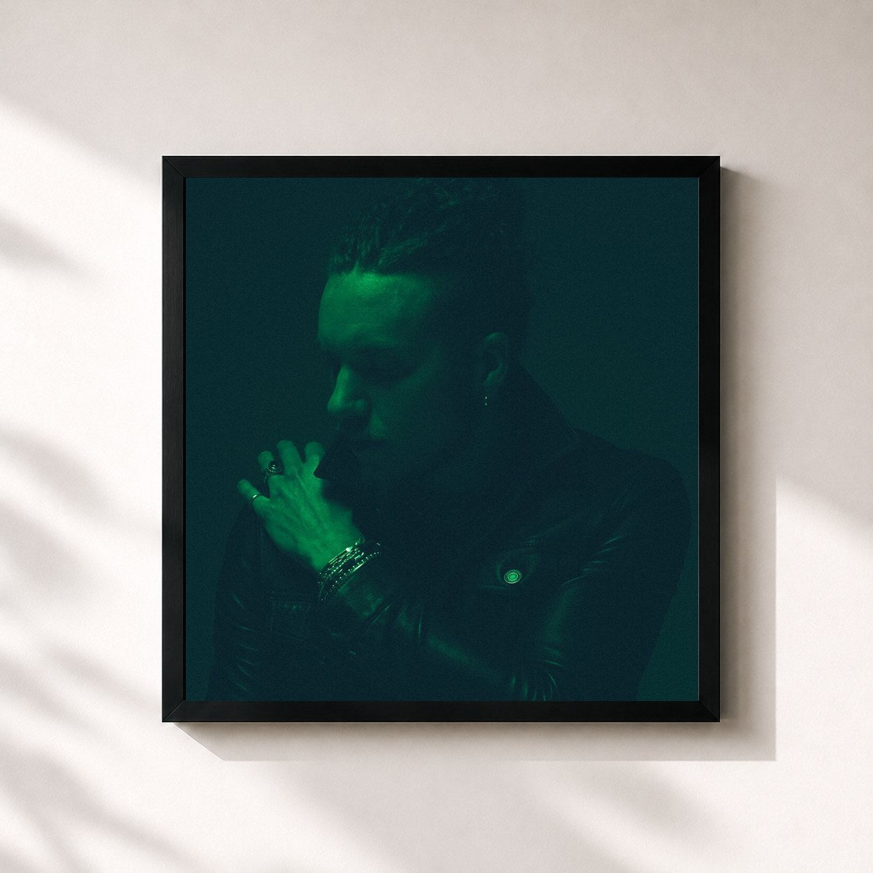 #noir Tableau carré de l'album HELP! de Brandon Lake, cadre noir 32x32 cm