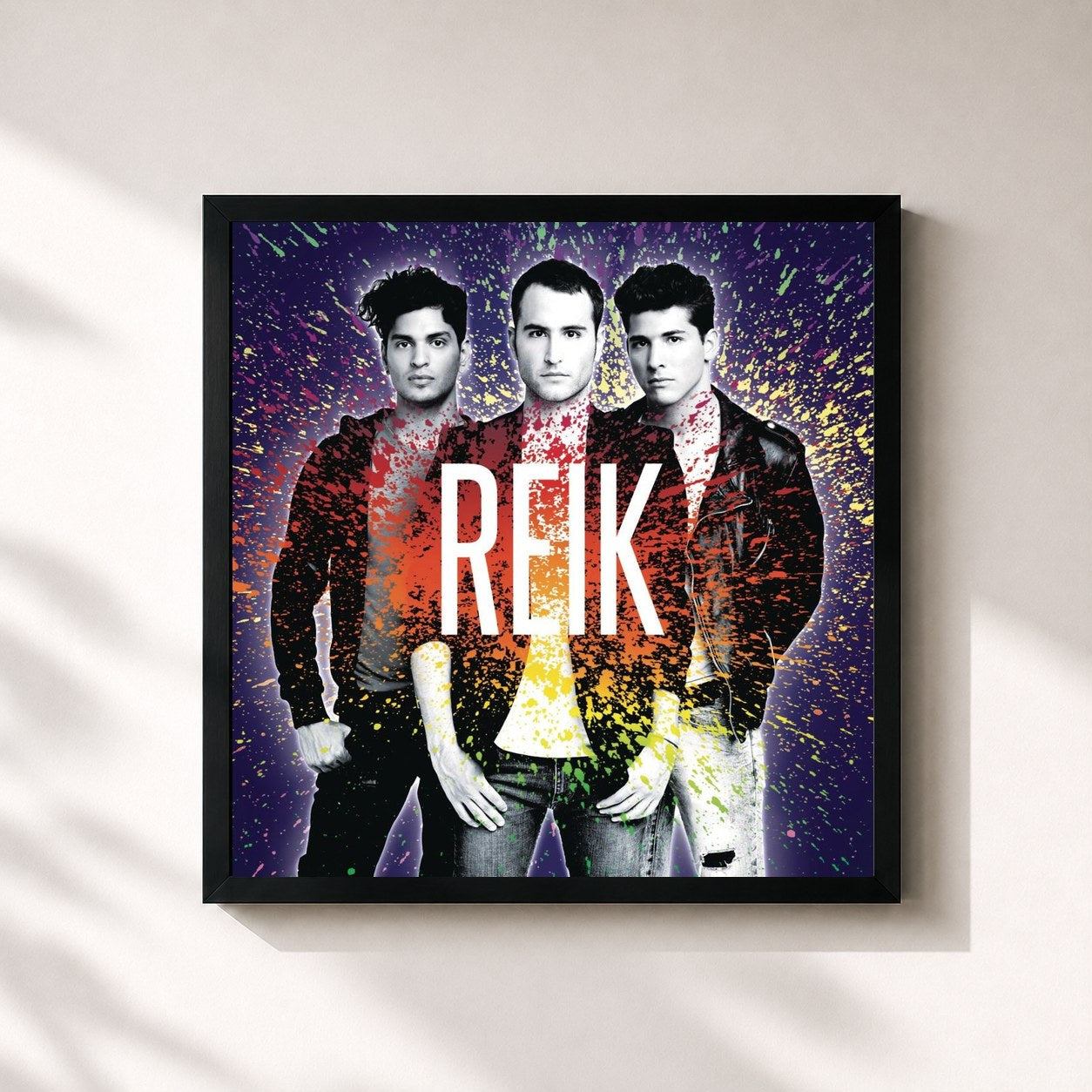 #noir Tableau carré de l'album Peligro de Reik, cadre noir 32x32 cm