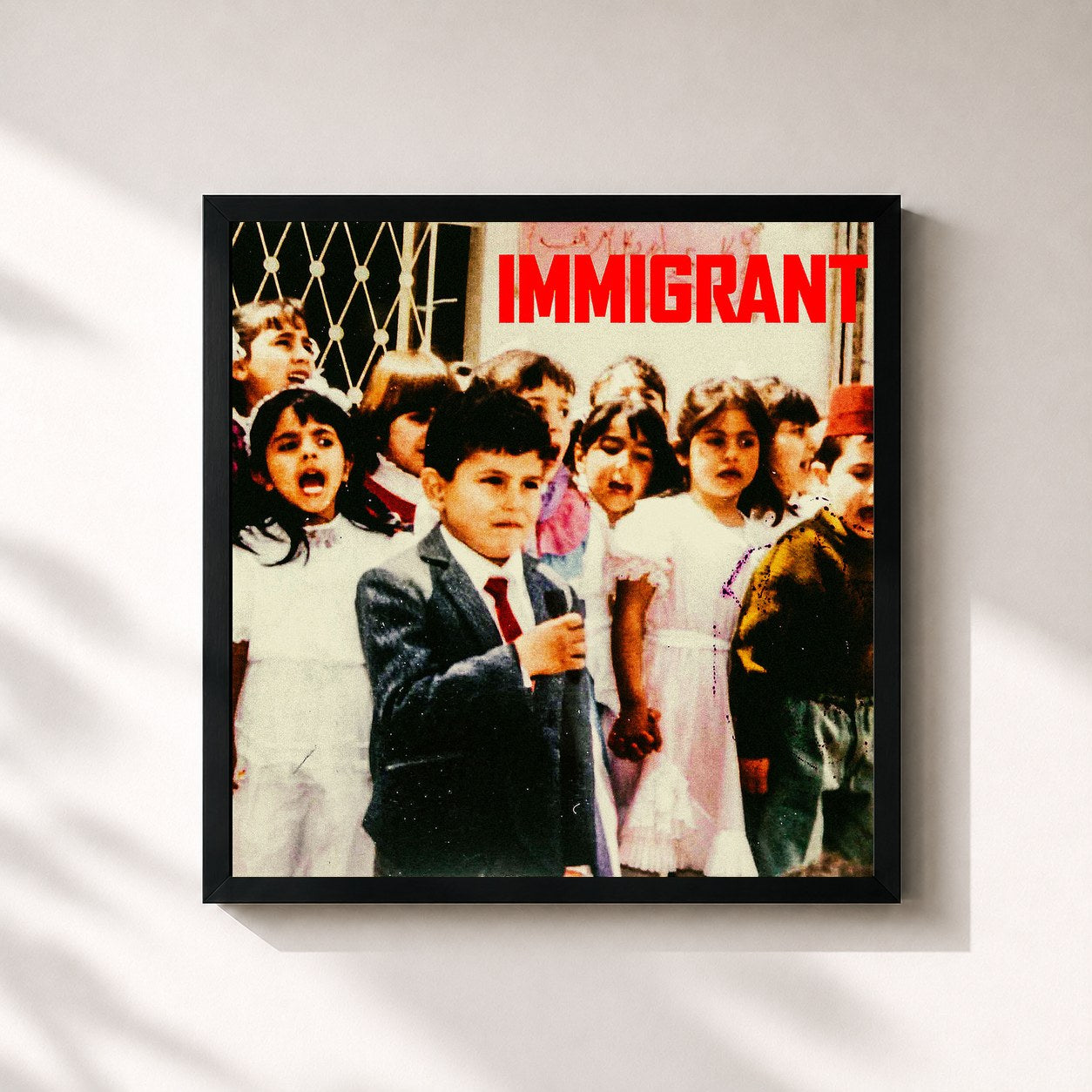 #noir Tableau carré de l'album IMMIGRANT de Belly, cadre noir 32x32 cm