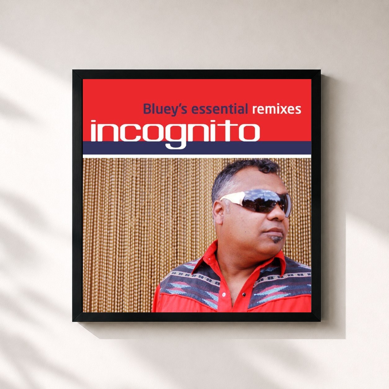 #noir Tableau carré de l'album Bluey's Essential Remixes de Incognito, cadre noir 32x32 cm