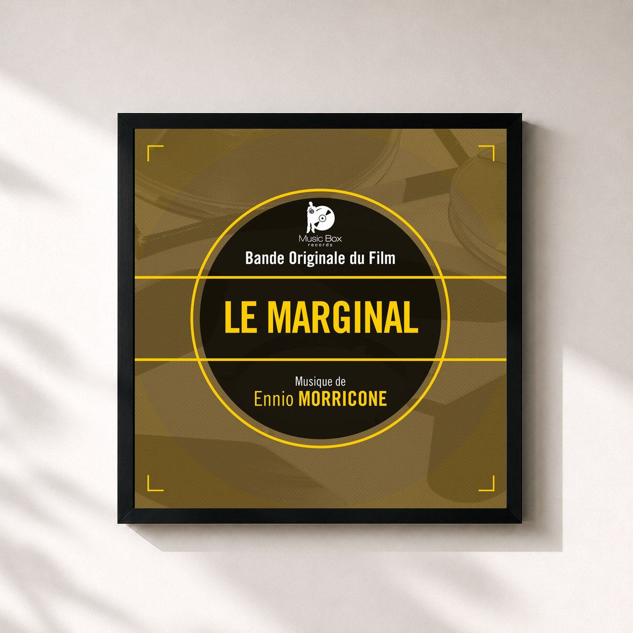 #noir Tableau carré de l'album Le marginal (Bande originale du film) de Ennio Morricone, cadre noir 32x32 cm