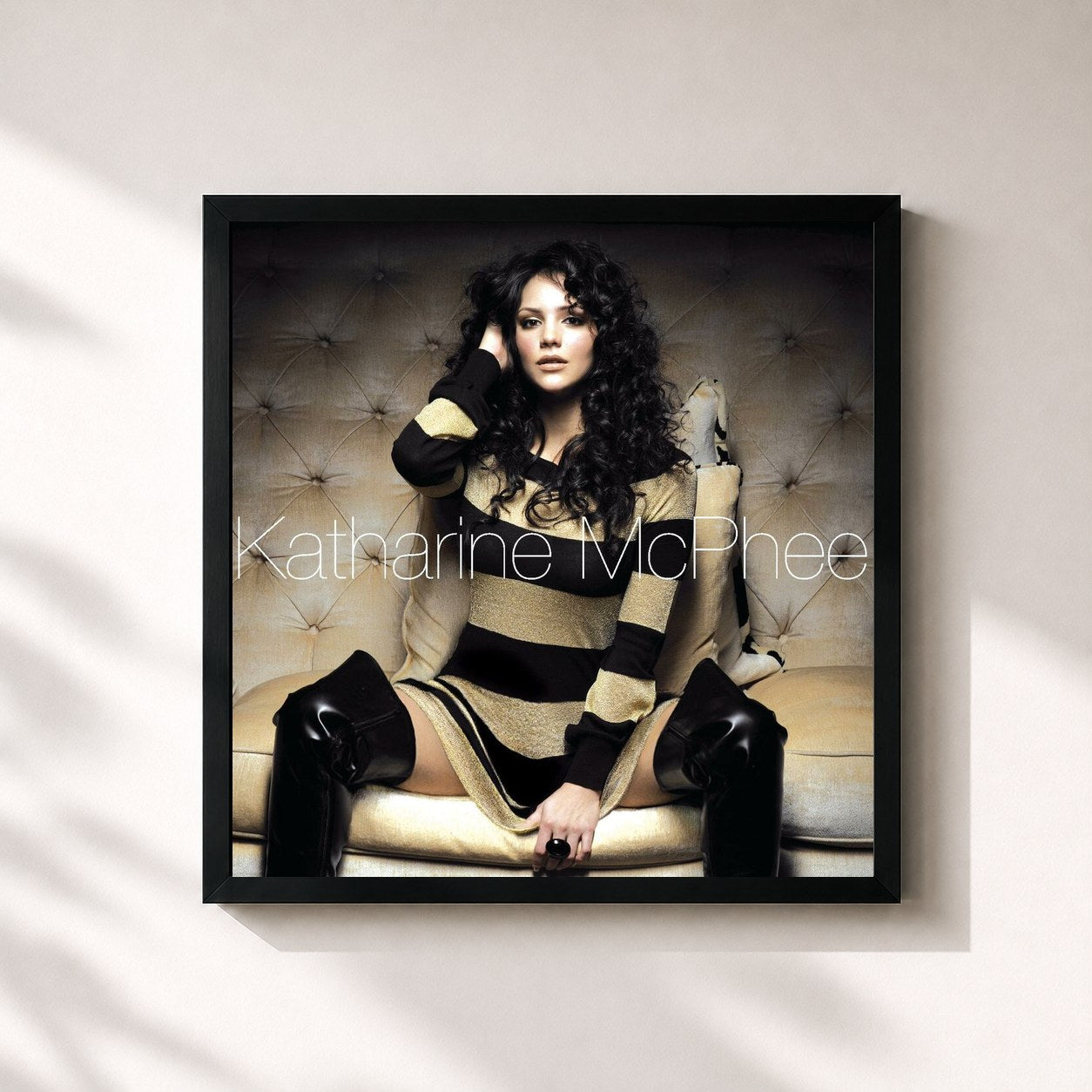 #noir Tableau carré de l'album Katharine McPhee de Katharine McPhee, cadre noir 32x32 cm