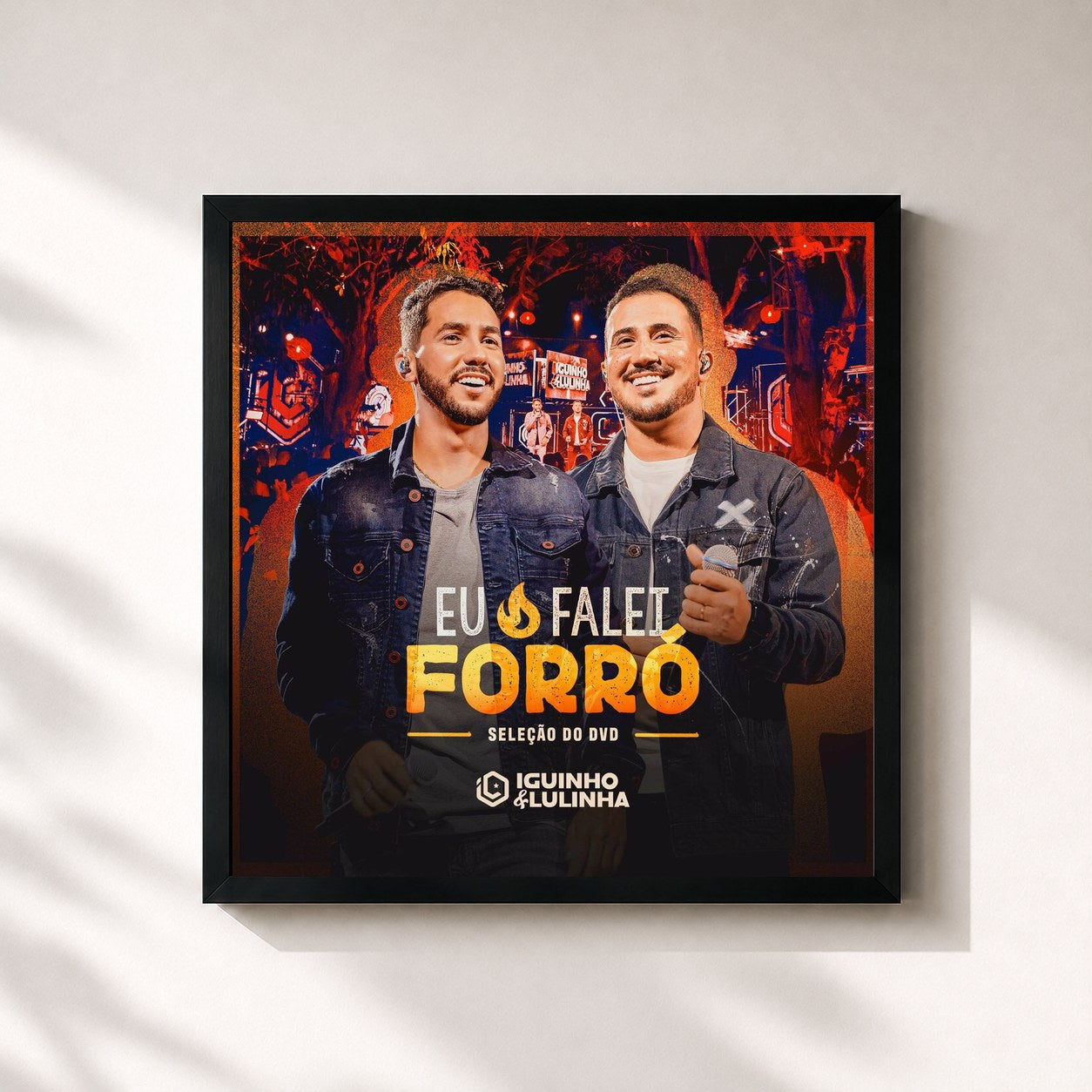 #noir Tableau carré de l'album Eu Falei Forró - Seleção do DVD de Iguinho e Lulinha, cadre noir 32x32 cm
