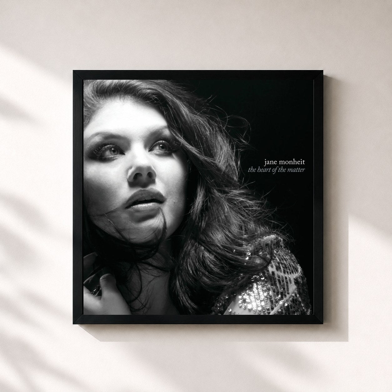 #noir Tableau carré de l'album The Heart Of The Matter de Jane Monheit, cadre noir 32x32 cm