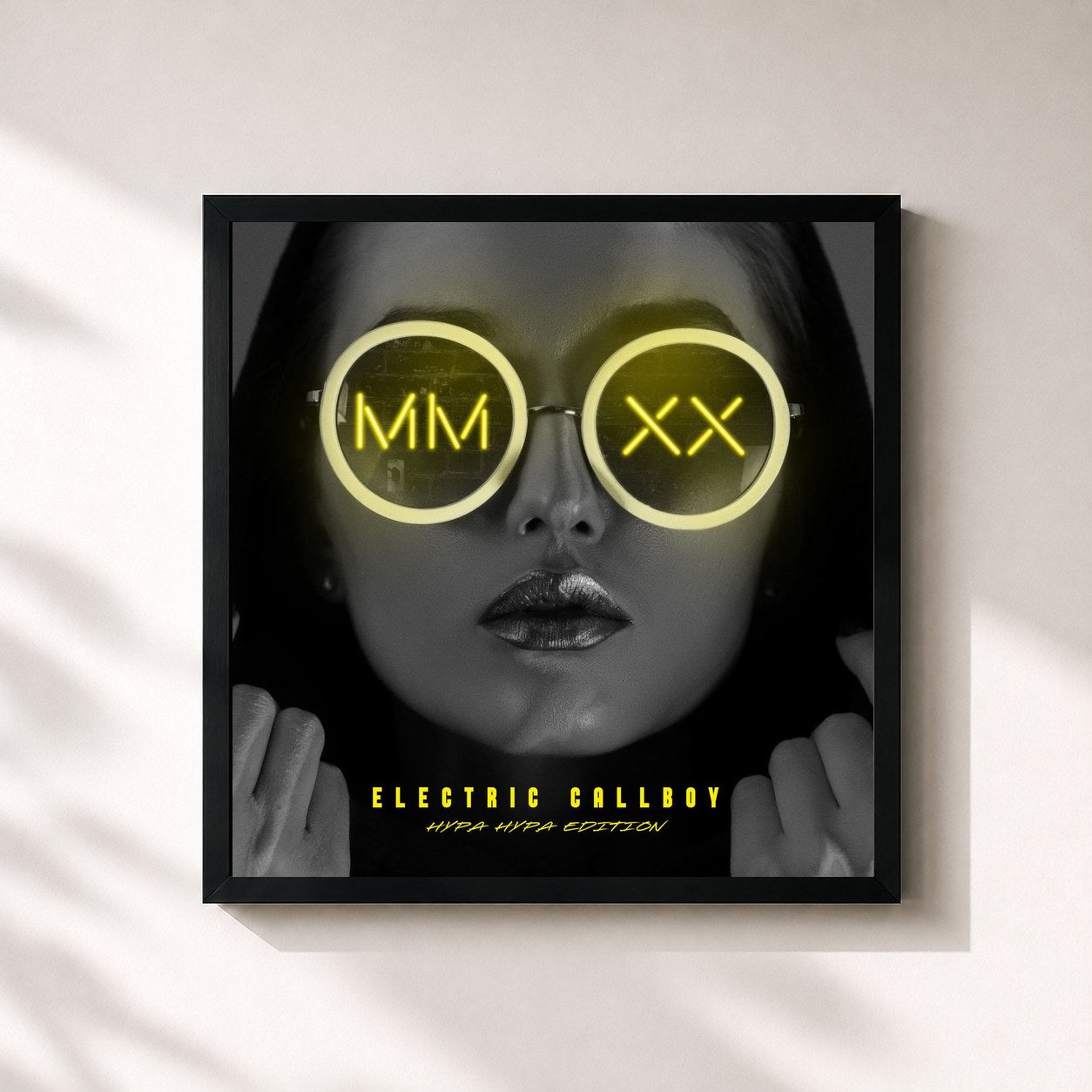 #noir Tableau carré de l'album MMXX - Hypa Hypa Edition de Electric Callboy, cadre noir 32x32 cm