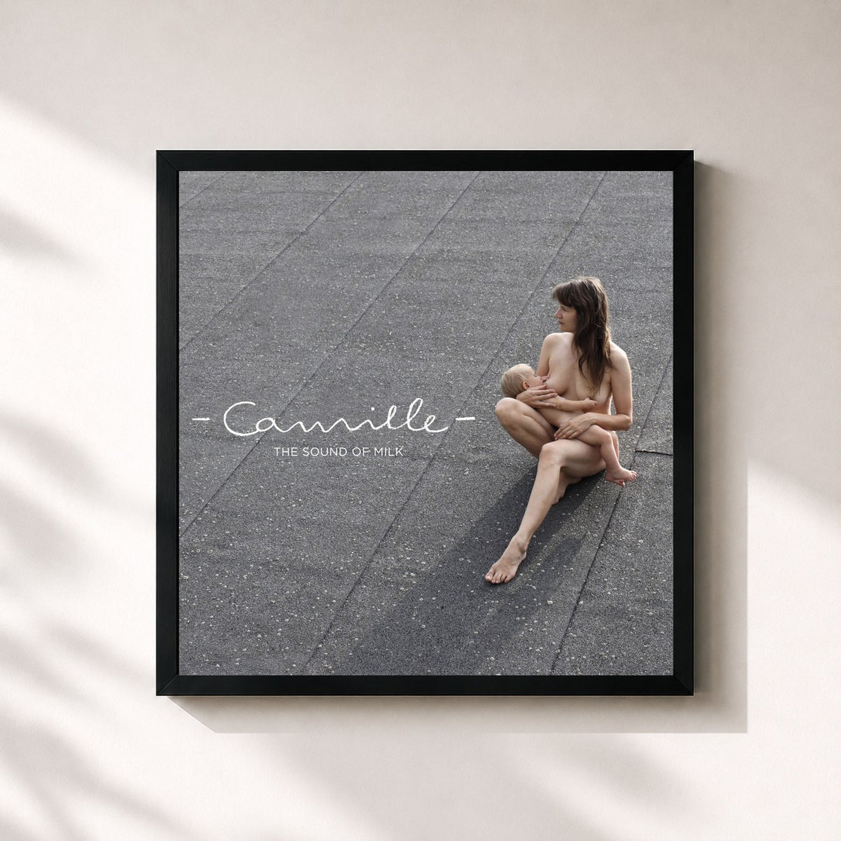 #noir Tableau carré de l'album The Sound of Milk de Camille, cadre noir 32x32 cm