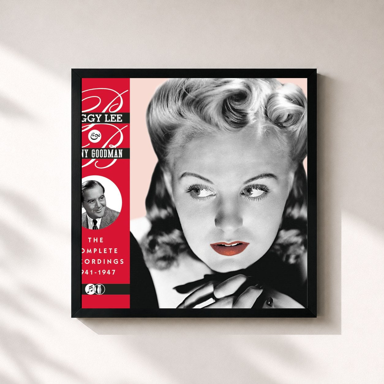 #noir Tableau carré de l'album The Complete Recordings 1941-1947 de Peggy Lee, cadre noir 32x32 cm