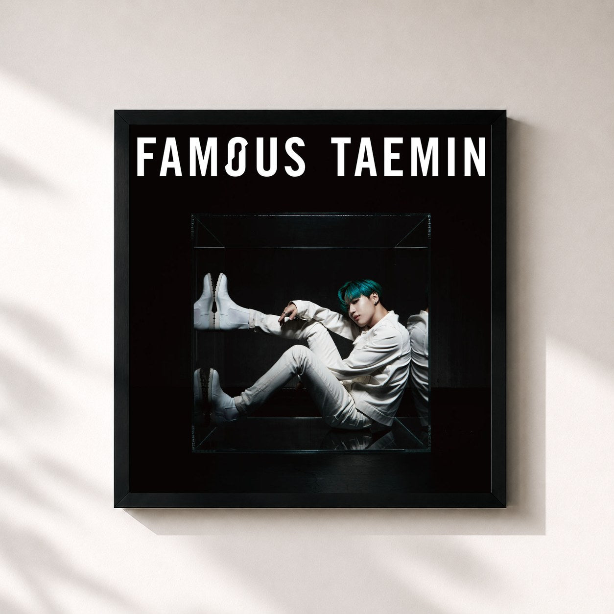 #noir Tableau carré de l'album Famous de TAEMIN, cadre noir 32x32 cm
