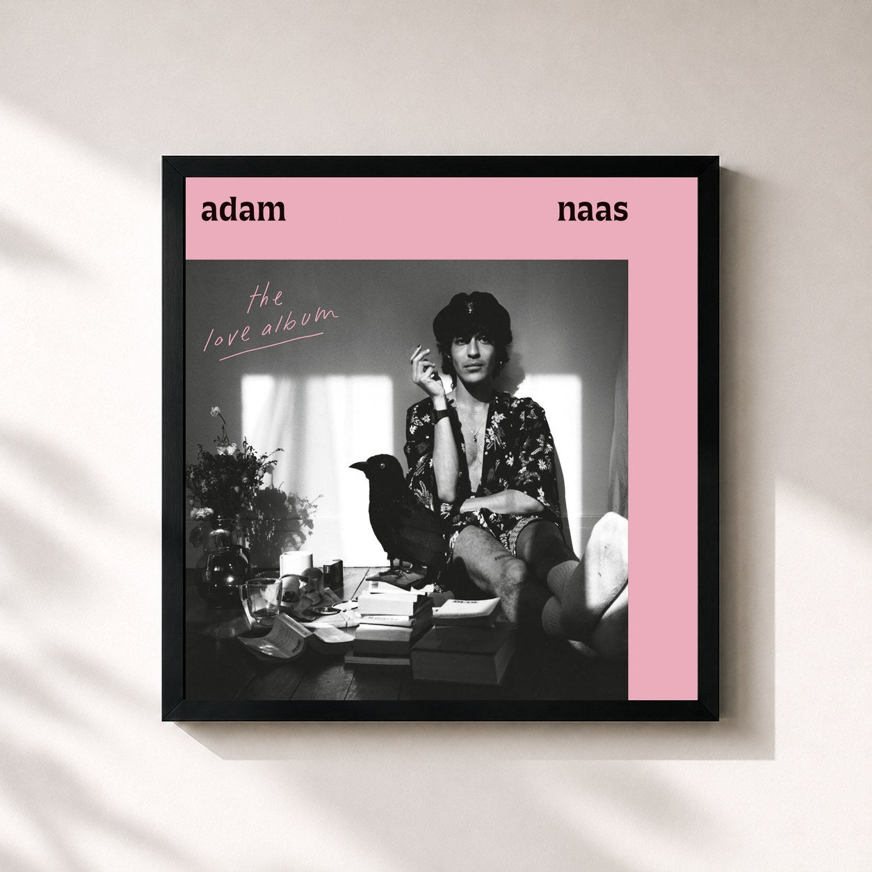 #noir Tableau carré de l'album The Love Album de Adam Naas, cadre noir 32x32 cm