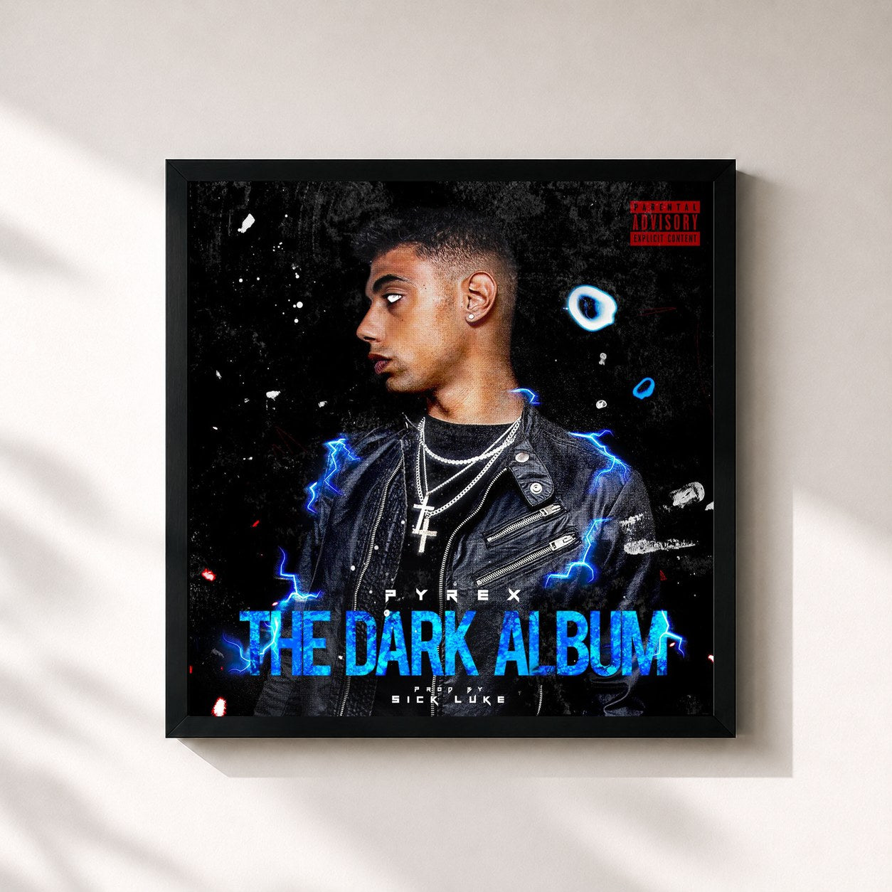#noir Tableau carré de l'album The Dark Album de Dark Polo Gang, cadre noir 32x32 cm