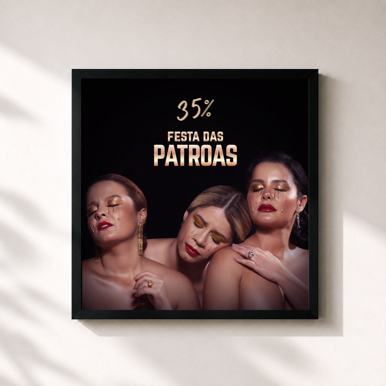 #noir Tableau carré de l'album Festa das Patroas 35% de Marília Mendonça, cadre noir 32x32 cm