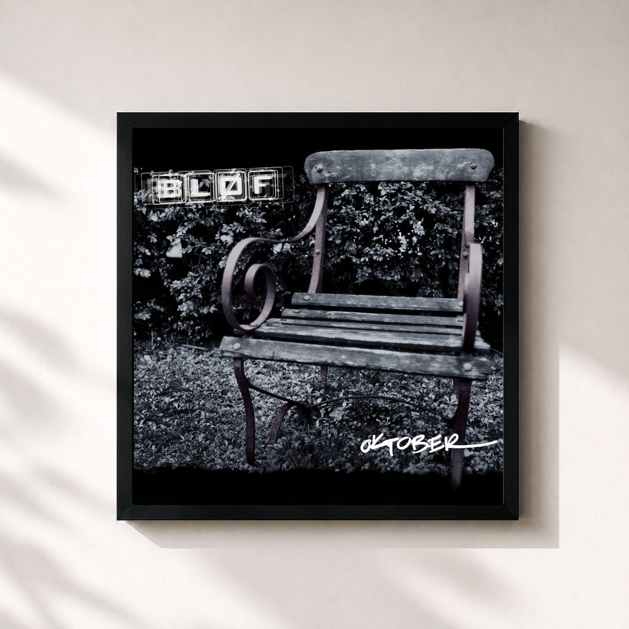 #noir Tableau carré de l'album Oktober de Bløf, cadre noir 32x32 cm