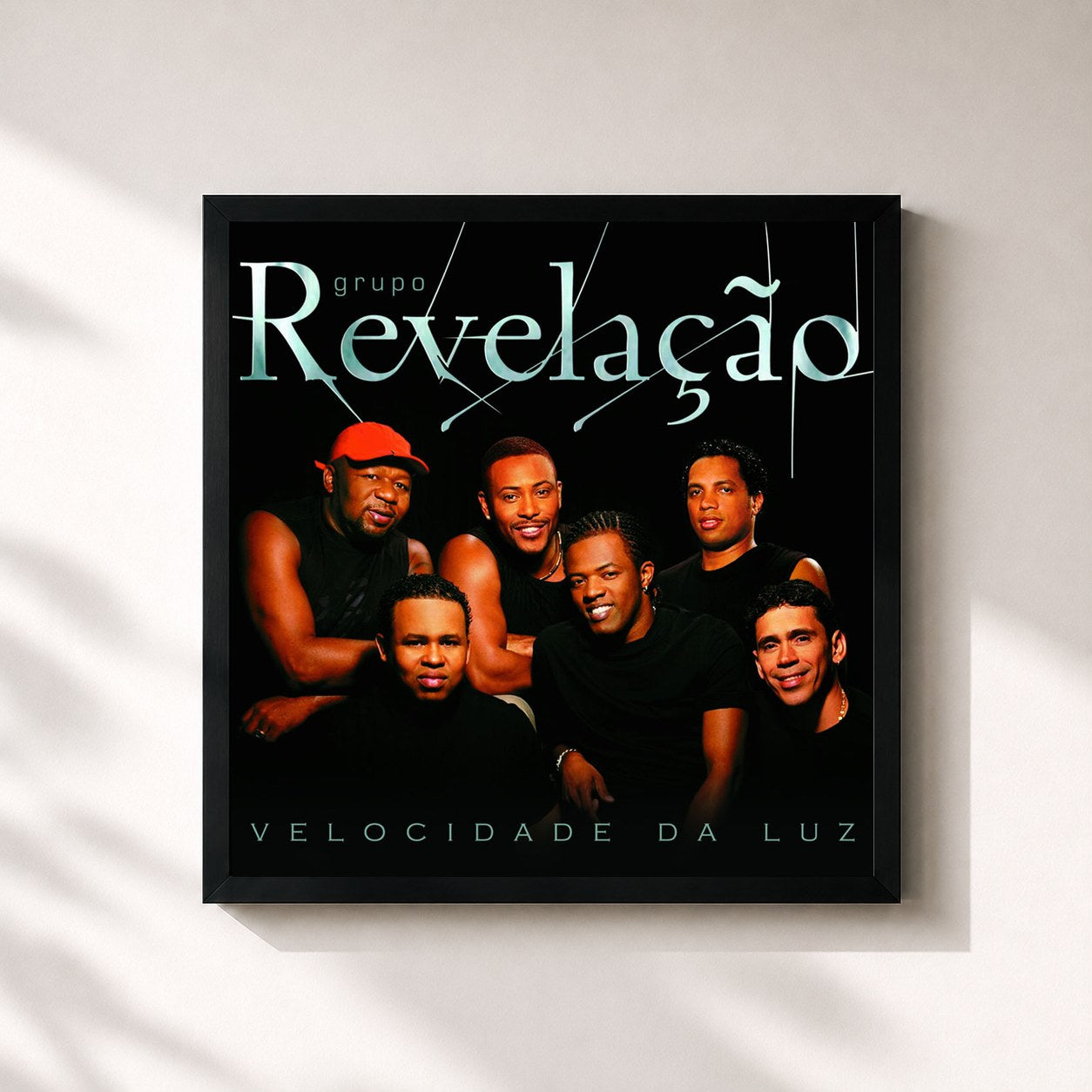 #noir Tableau carré de l'album Velocidade da Luz de Grupo Revelação, cadre noir 32x32 cm