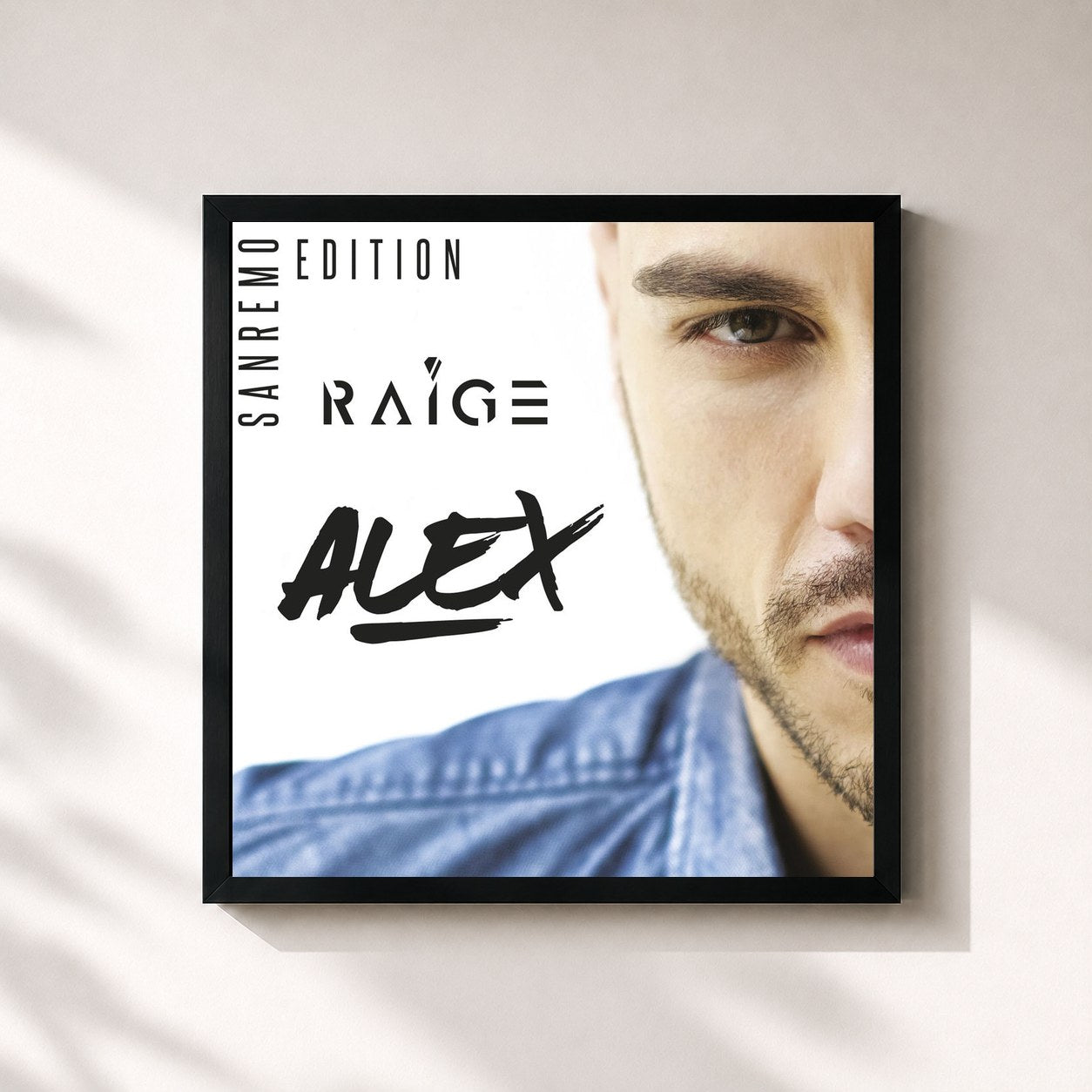 #noir Tableau carré de l'album Alex - Sanremo Edition de Raige, cadre noir 32x32 cm