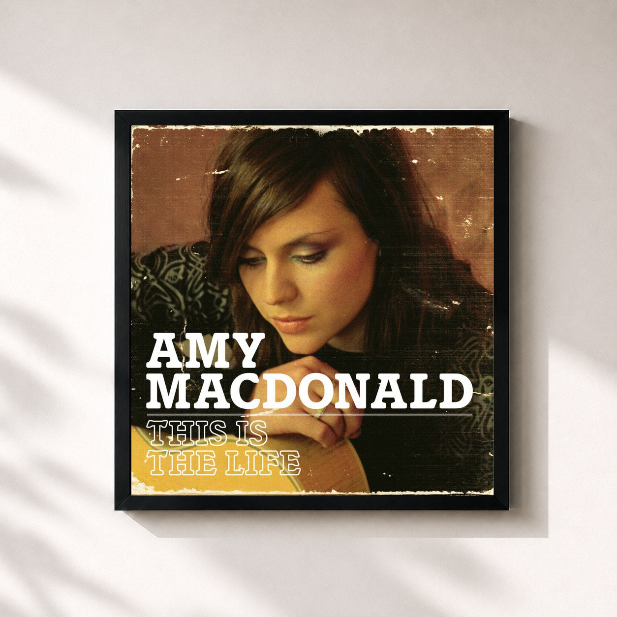 #noir Tableau carré de l'album This Is The Life de Amy Macdonald, cadre noir 32x32 cm
