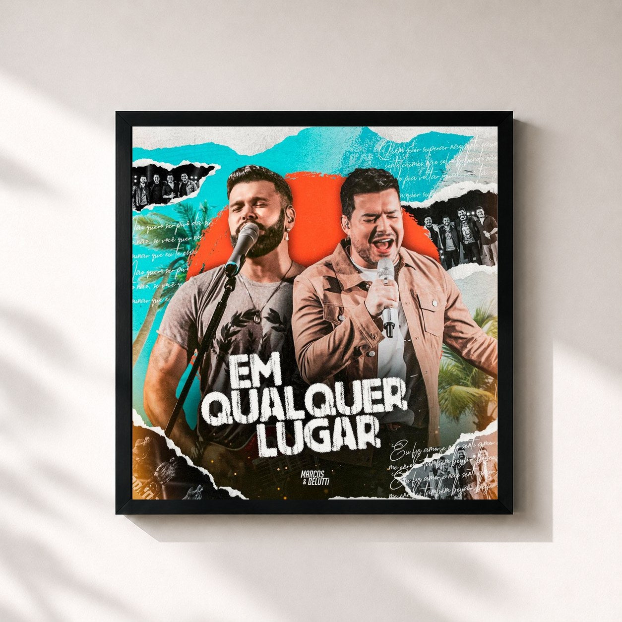 #noir Tableau carré de l'album Em Qualquer Lugar de Marcos & Belutti, cadre noir 32x32 cm